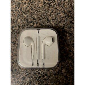 Apple Ear Pods with 3.5mm headphone plug new box opened
